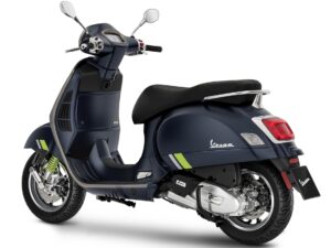 Vespa GTS Super Tech 125 2024 Blu Energico Matt back