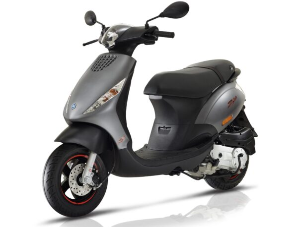 Piaggio Zip S 50 2018 front