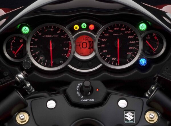 Suzuki GSX1300R Hayabusa 2010 dashboard