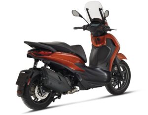 Piaggio Beverly 400 S 2021 orange back