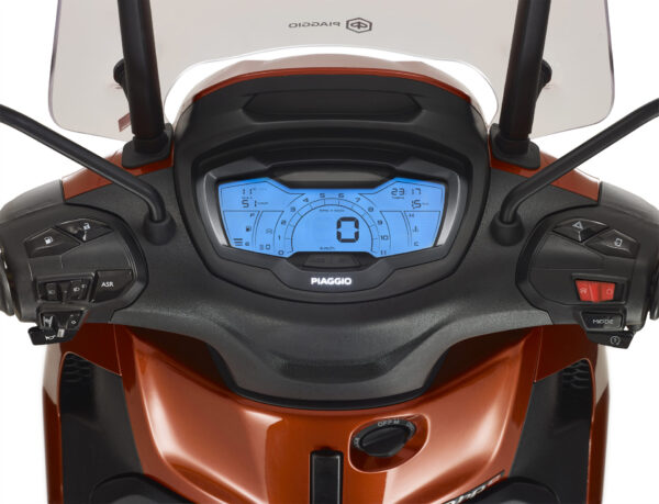 Piaggio Beverly 400 S 2021 orange dashboard