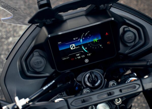 Yamaha Tracer 7 GT 2023 dashboard