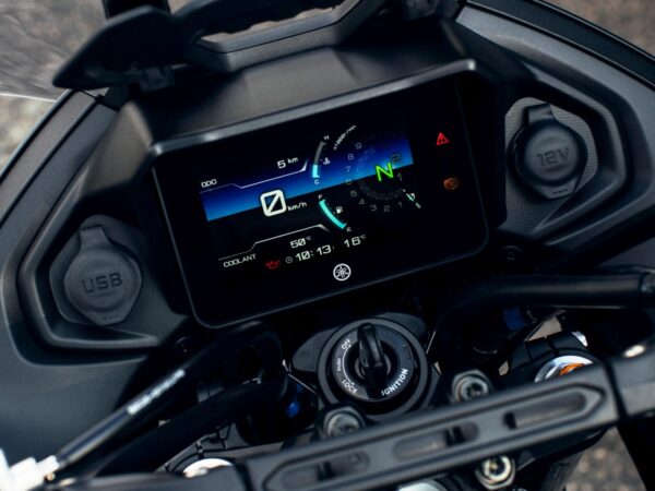 Yamaha Tracer 7 GT 2023 dashboard