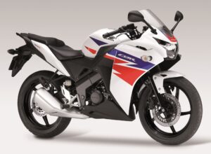 Honda CBR125R 2013 Ross White front