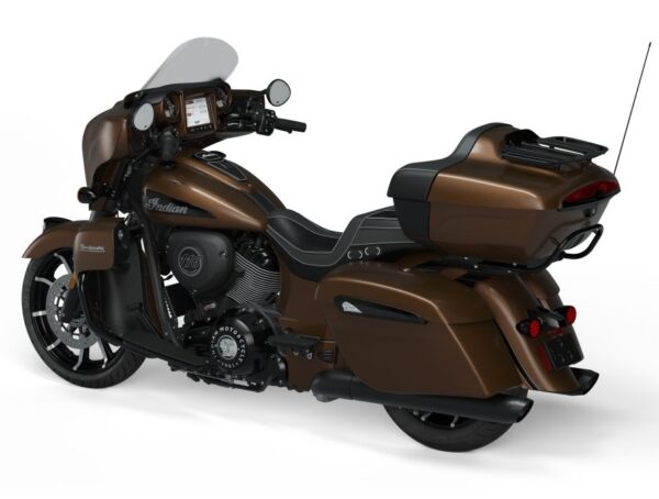 Indian Roadmaster Dark Horse 2023 Bronze Pearl Metallic back