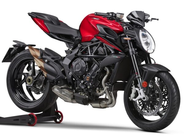 MV Agusta Brutale R 2023 Metallic Madness Red Metallic Carbon Black front