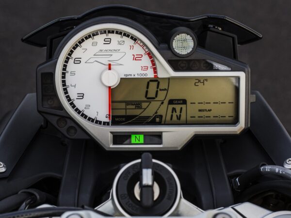 BMW S 1000 R 2017 dashboard