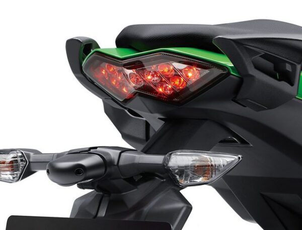 Kawasaki Z1000SX 2017 Candy Lime Green Metallic Carbon Grey taillight