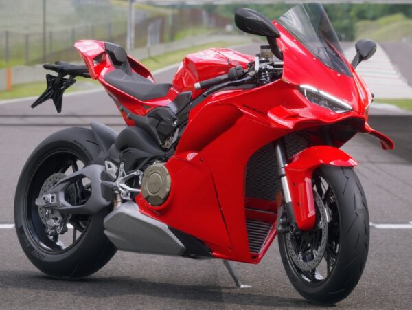 Ducati Panigale V4 2025 Red front