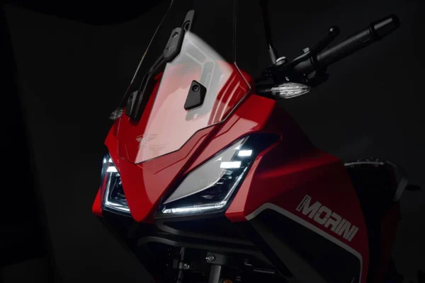 Moto Morini X-Cape 2022 Red Passion left headlight