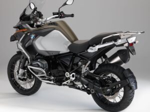 BMW R 1200 GS Adventure 2014 Olive Matt back