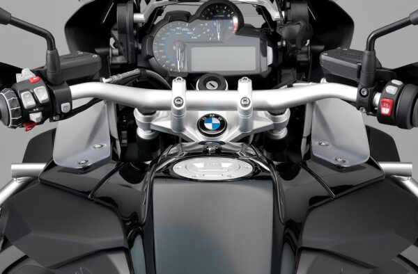 BMW R 1200 GS Adventure 2017 dashboard