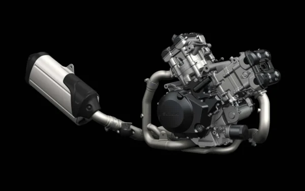 Suzuki V-Strom 1000 2014 engine