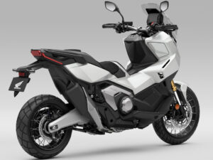 Honda X-ADV 2025 Pearl Glare White back