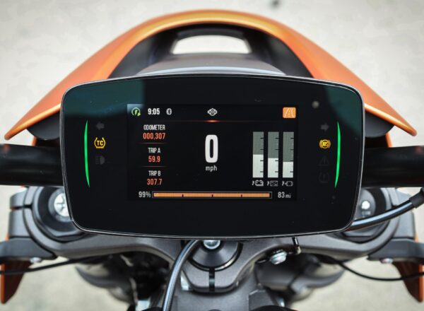 Harley-Davidson Livewire 2020 Orange Fuse dashboard