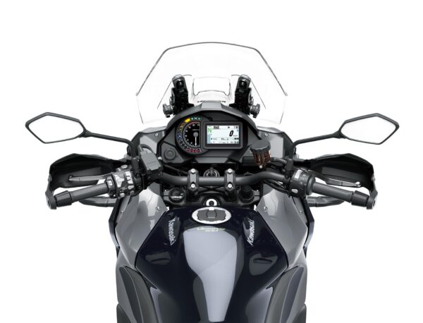 Kawasaki Versys 1100 SE 2025 Metallic Graphite Gray Metallic Diablo Black cockpit