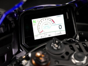 Yamaha YZF-R9 2025 Icon Blue dashboard