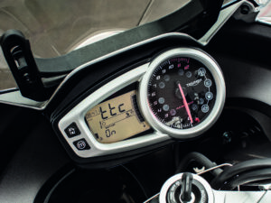 Triumph Tiger Sport 1050 2016 dashboard