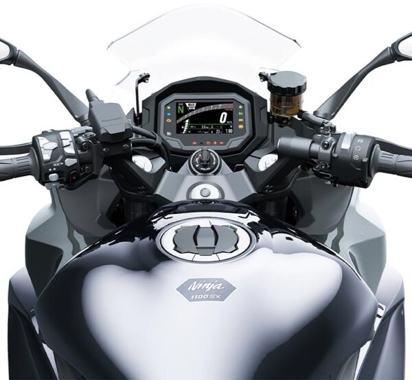 Kawasaki Ninja 1100SX 2025 Metallic Carbon Gray Metallic Diablo Black cockpit