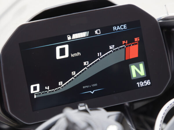 BMW S 1000 RR 2019 Racing Red dashboard