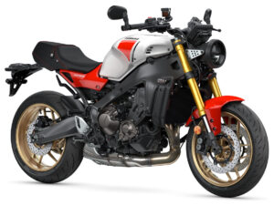 Yamaha XSR900 2025 Legend Red front