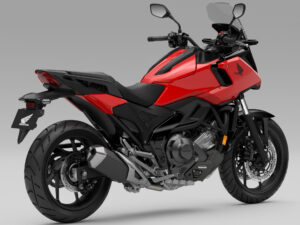 Honda NC750X 2025 Fighting Red back