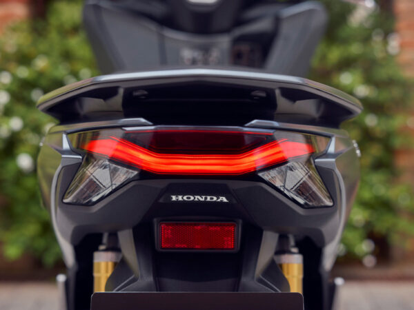 Honda PCX125 DX 2025 Mat Dim Grey Metallic taillight