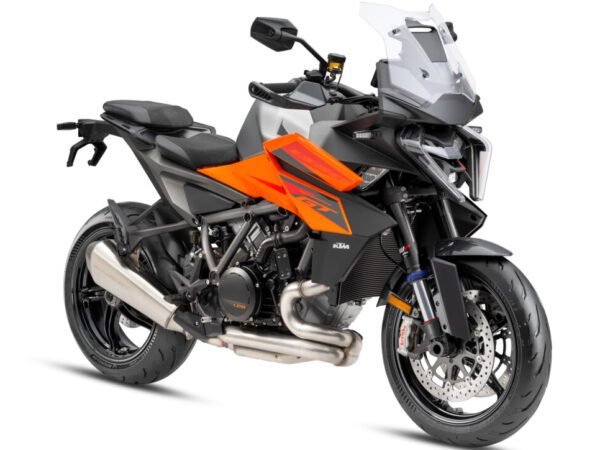 KTM 1390 Super Duke GT 2025 orange front