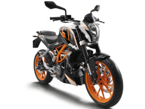 KTM 390 Duke 2013 front