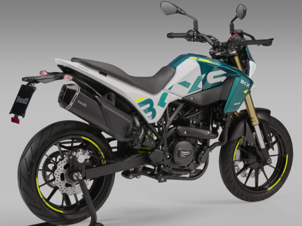 Benelli BKX 300 S 2025 Oxide Green back