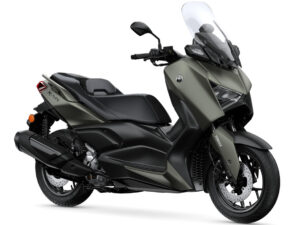 Yamaha XMAX 300 2025 Tech Kamo front