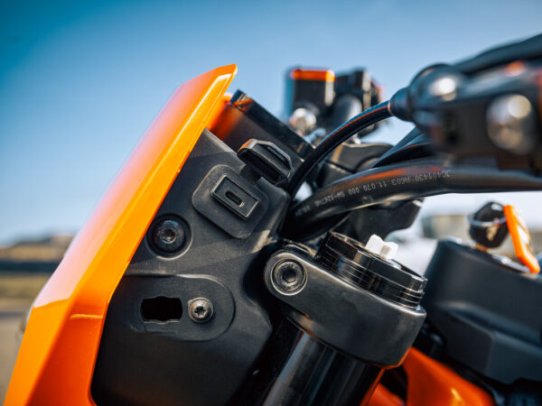 KTM 390 SMC R 2025 orange USB-C port