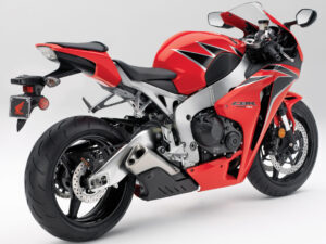 Honda CBR1000RR Fireblade 2011 red back