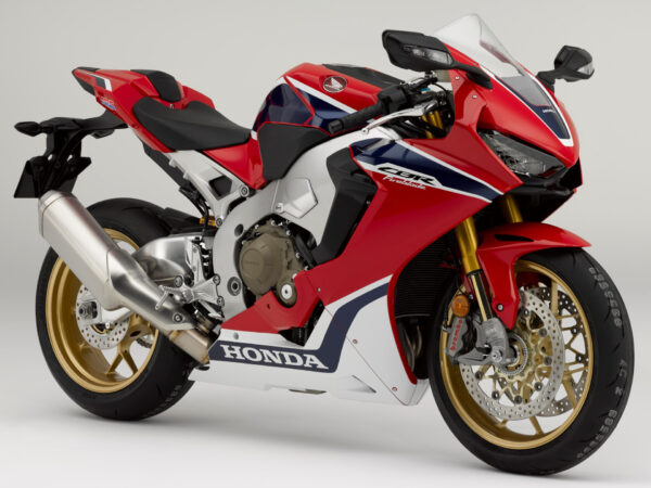 Honda CBR1000RR Fireblade SP 2017 Tri-Colour front