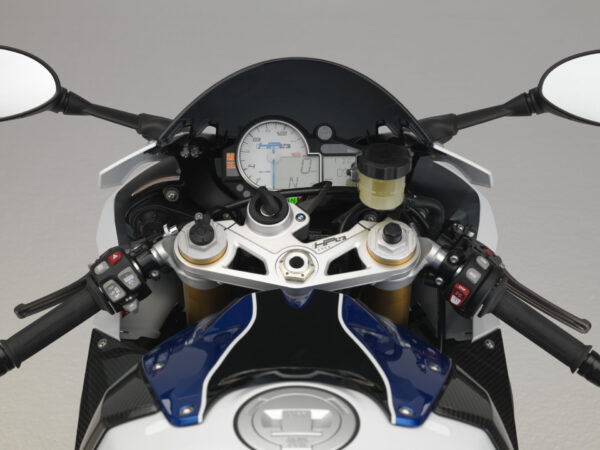 BMW HP4 2012 Racing Blue Metallic Light White cockpit