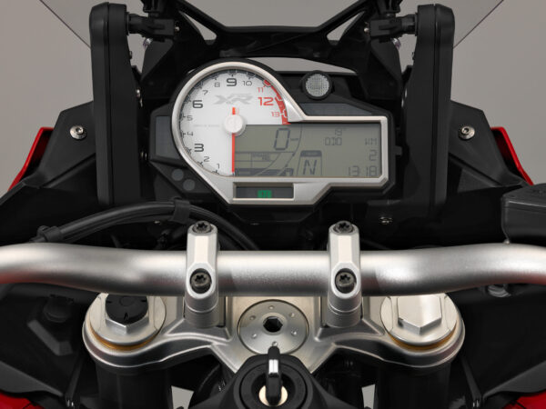 BMW S 1000 XR 2015 dashboard